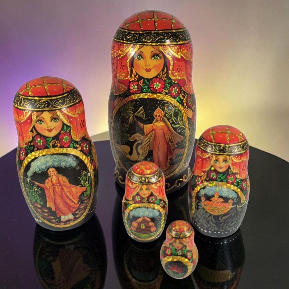 Russian Nesting Dolls 5pc Matryoshka St Petersburg Folk Art Signed Hand Painted